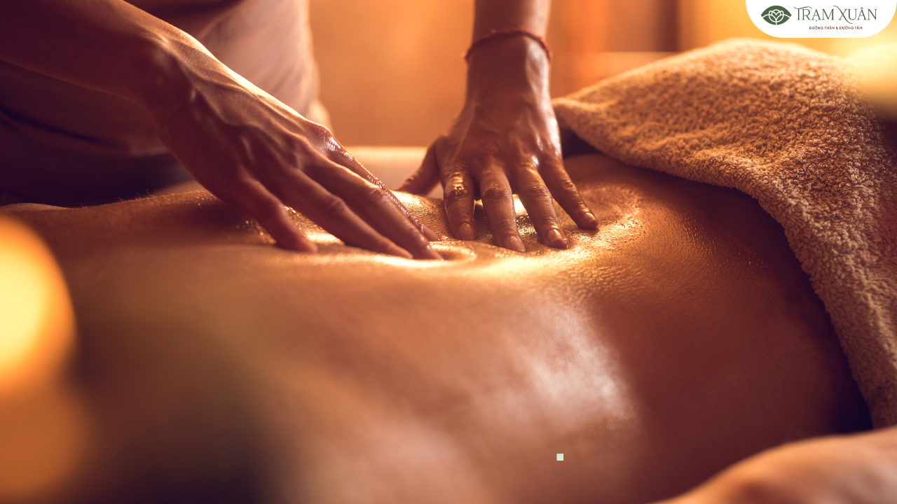 Tận hưởng liệu trình massage cổ vai gáy giảm đau hiệu quả tại Trạm Xuân