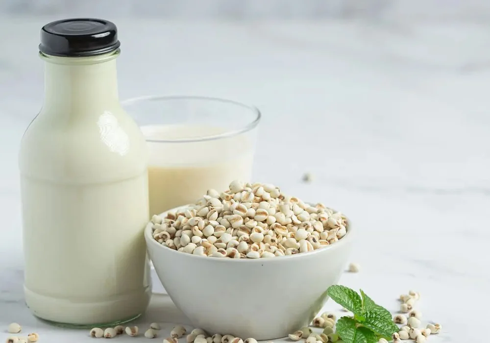(Các sản phẩm từ sữa hỗ trợ giảm đau mỏi cổ vai gáy hiệu quả)