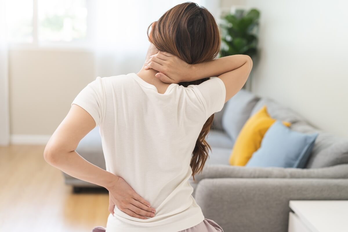 (Các triệu chứng gây đau mỏi cổ vai gáy của người bệnh)